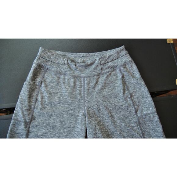 Asics Small Gray Shorts with Pockets - Picture 4 of 8